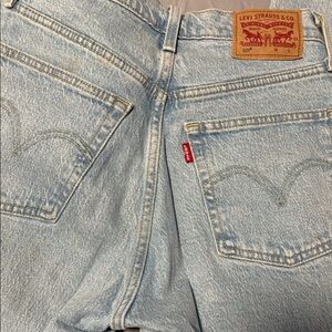 Levi's Straight Leg Jeans